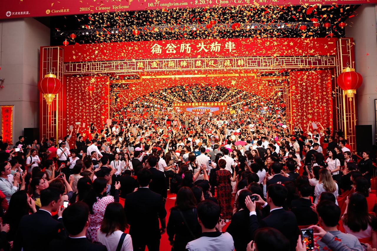 鲍鱼视频《星辰大海》票房突破30亿，创华语科幻新纪录